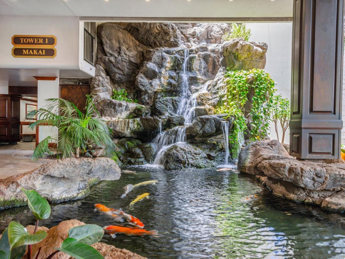 Mountain View Condo Near Beach With Free Parking! Honolulu Kültér fotó