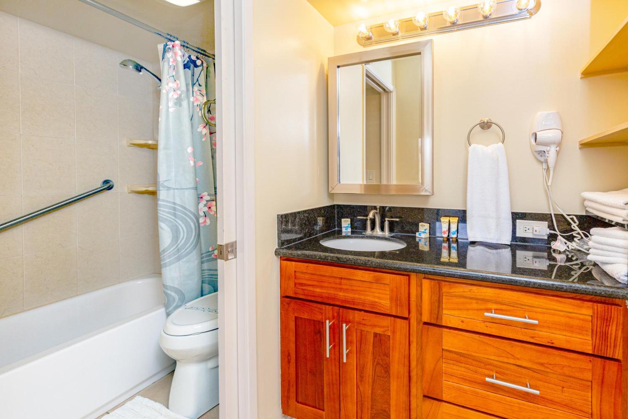 Mountain View Condo Near Beach With Free Parking! Honolulu Kültér fotó