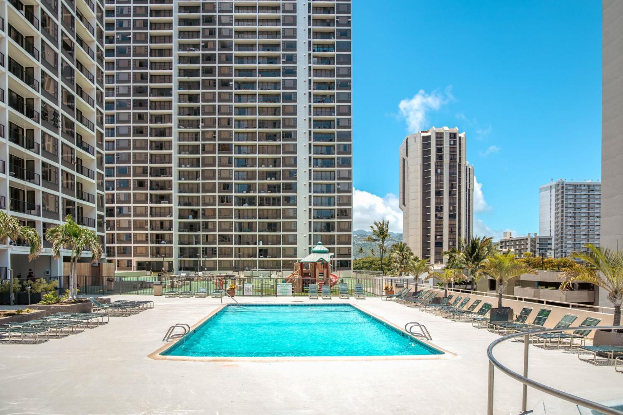 Mountain View Condo Near Beach With Free Parking! Honolulu Kültér fotó