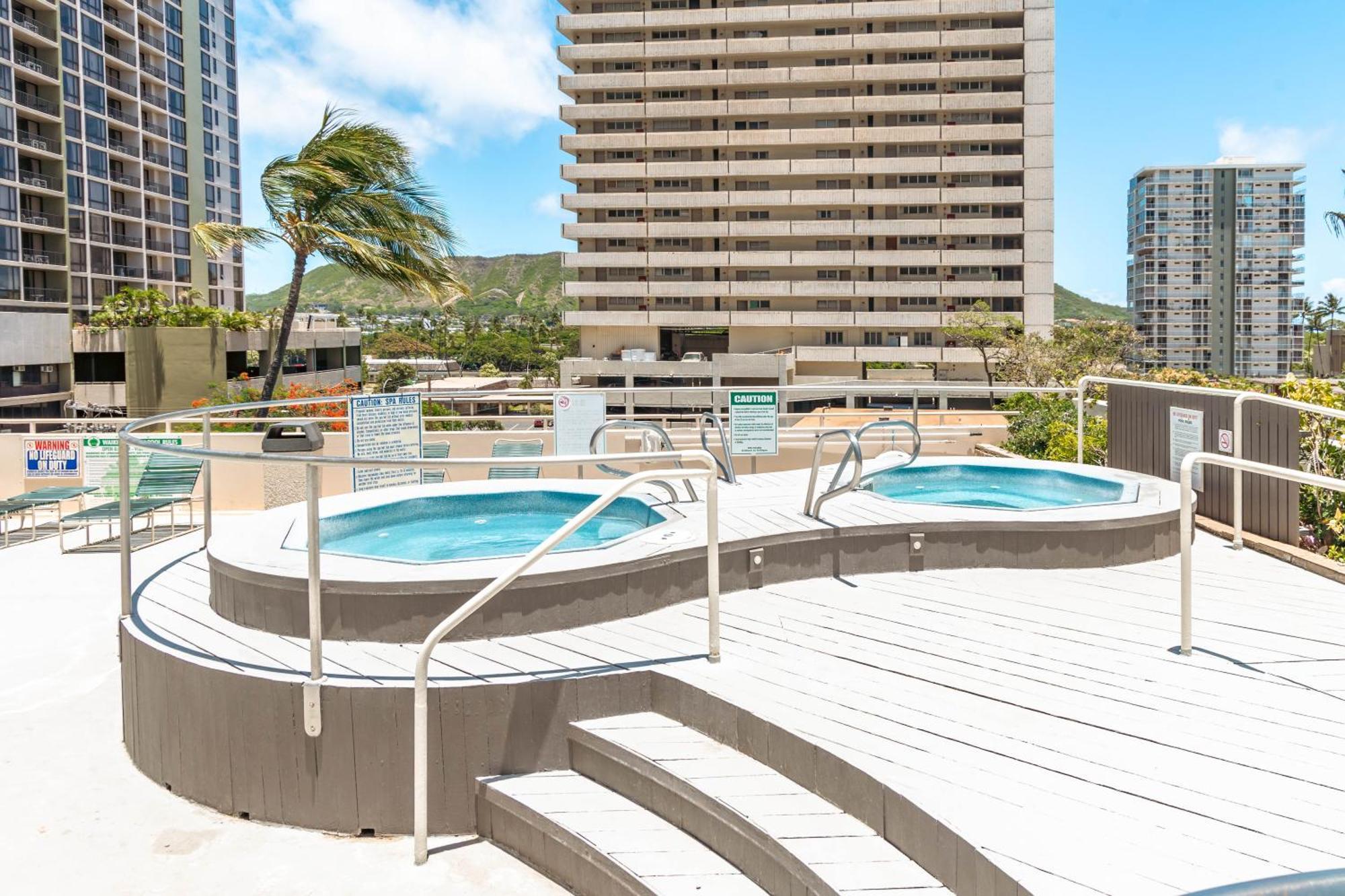 Mountain View Condo Near Beach With Free Parking! Honolulu Kültér fotó